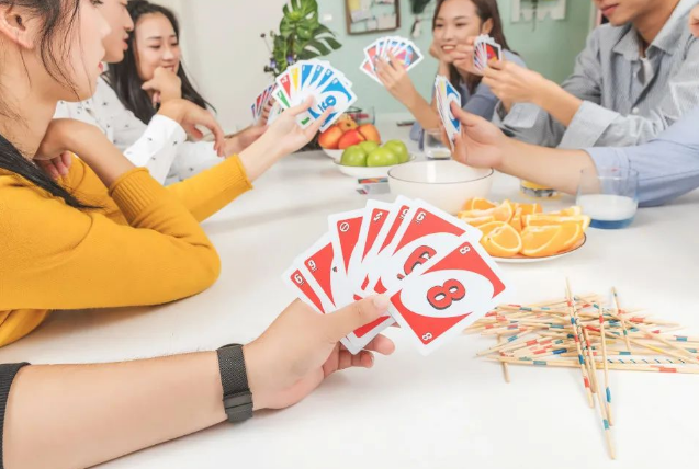 雙減下如何提升孩子能力、彎道超車，推薦您帶孩子一起來(lái)這里玩桌游