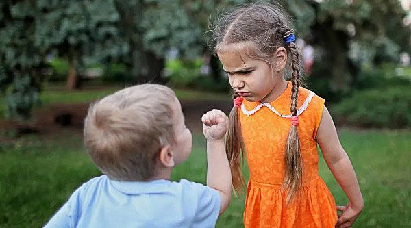 校園暴力小孩子被欺負不敢還手怎么辦