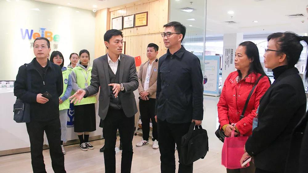 廣東省健康教育中心及廣州市越秀區(qū)衛(wèi)生健康部門相關(guān)領(lǐng)導(dǎo)專家蒞臨為本參觀！