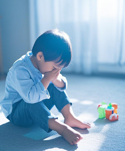 孩子做錯(cuò)事時(shí)，家長(zhǎng)應(yīng)如何處理？